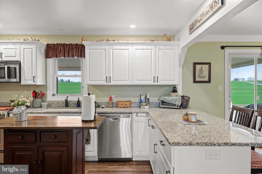 307 Sproul Rd
