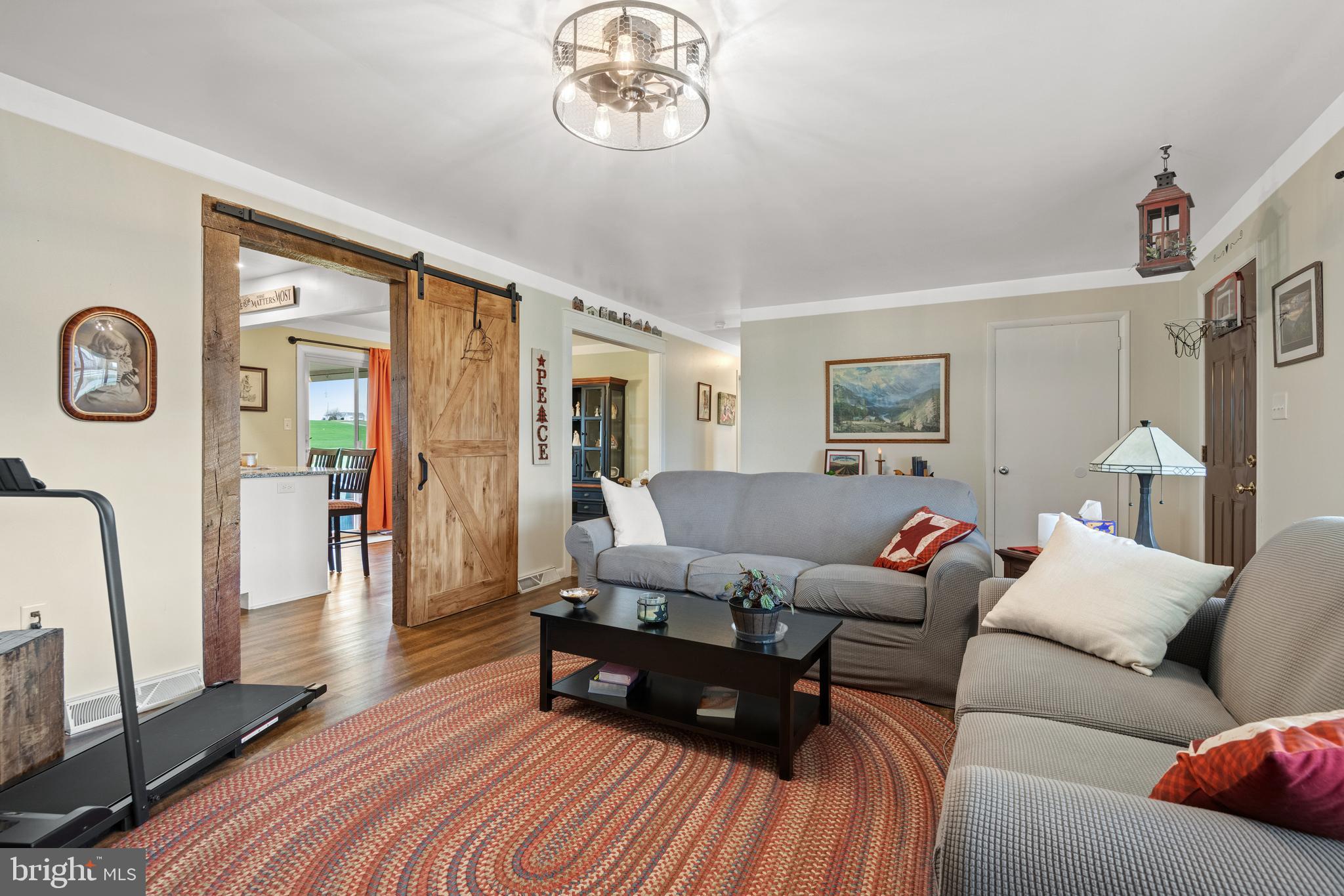 307 Sproul Rd