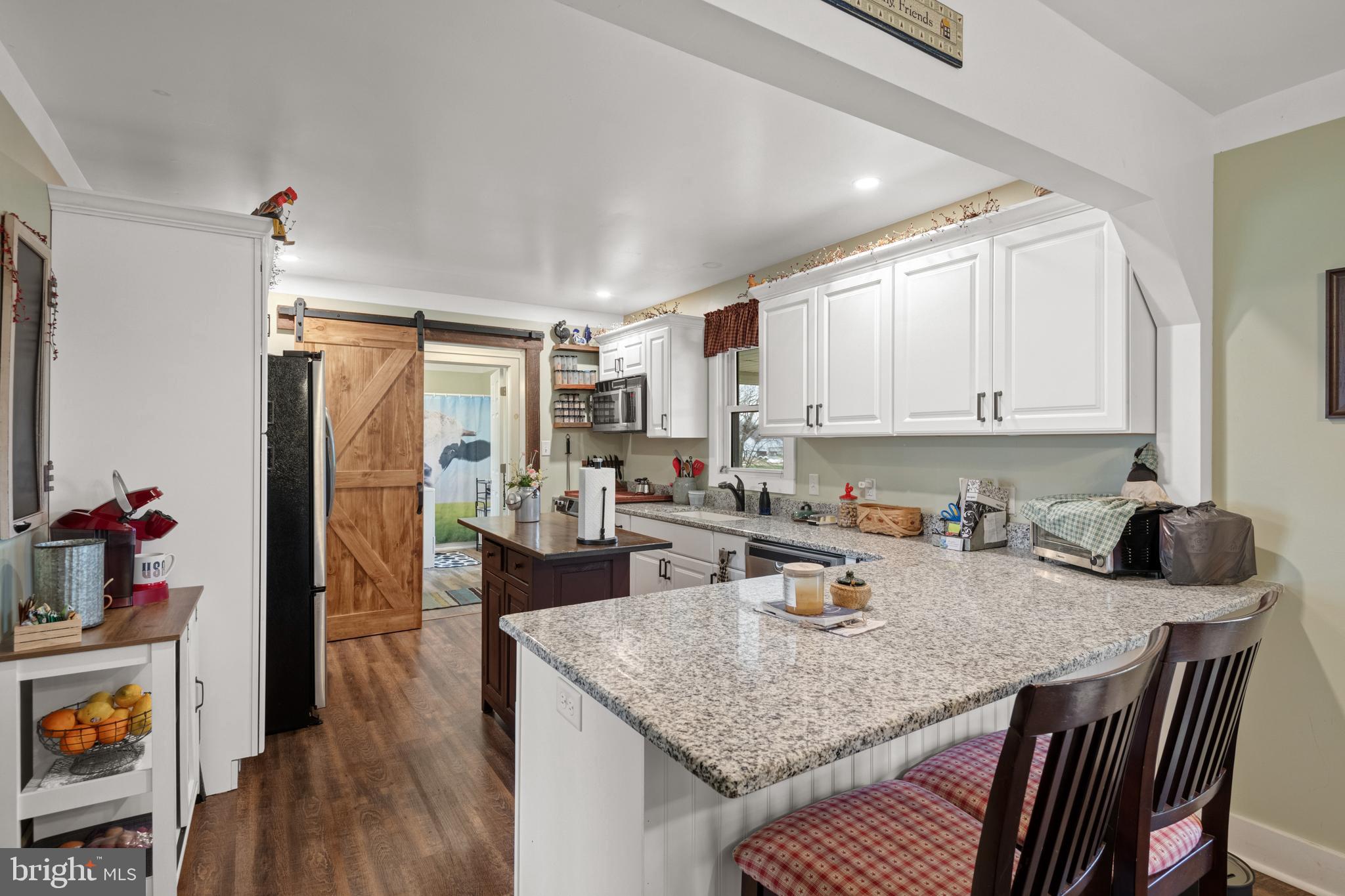 307 Sproul Rd