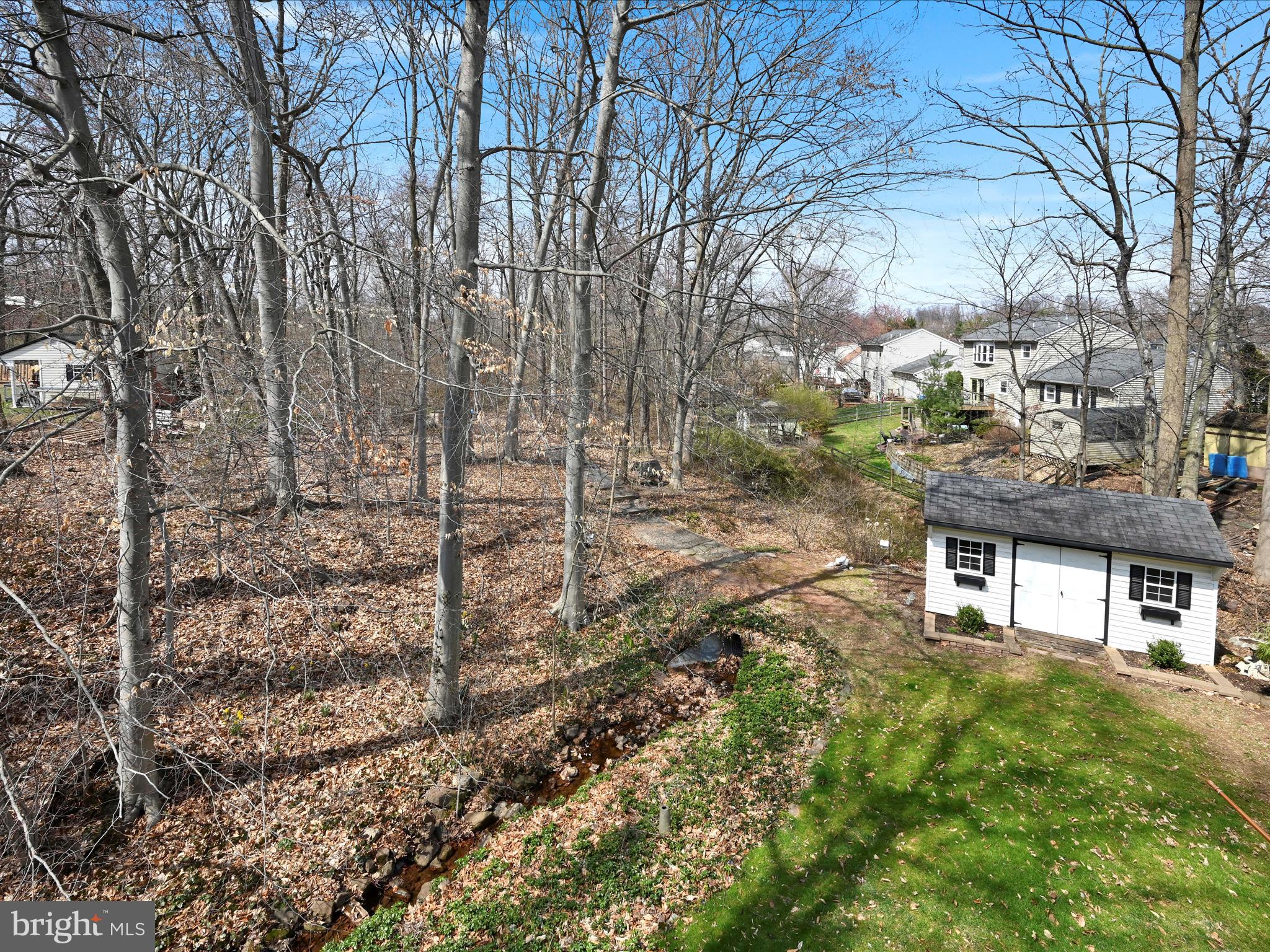 5 Woodland Dr
