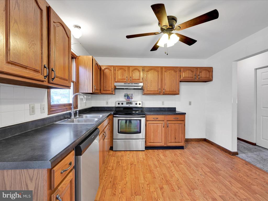 5 Woodland Dr