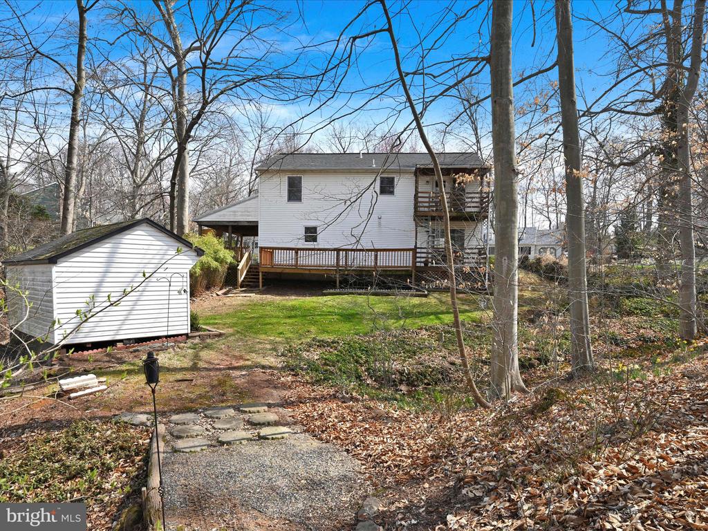 5 Woodland Dr