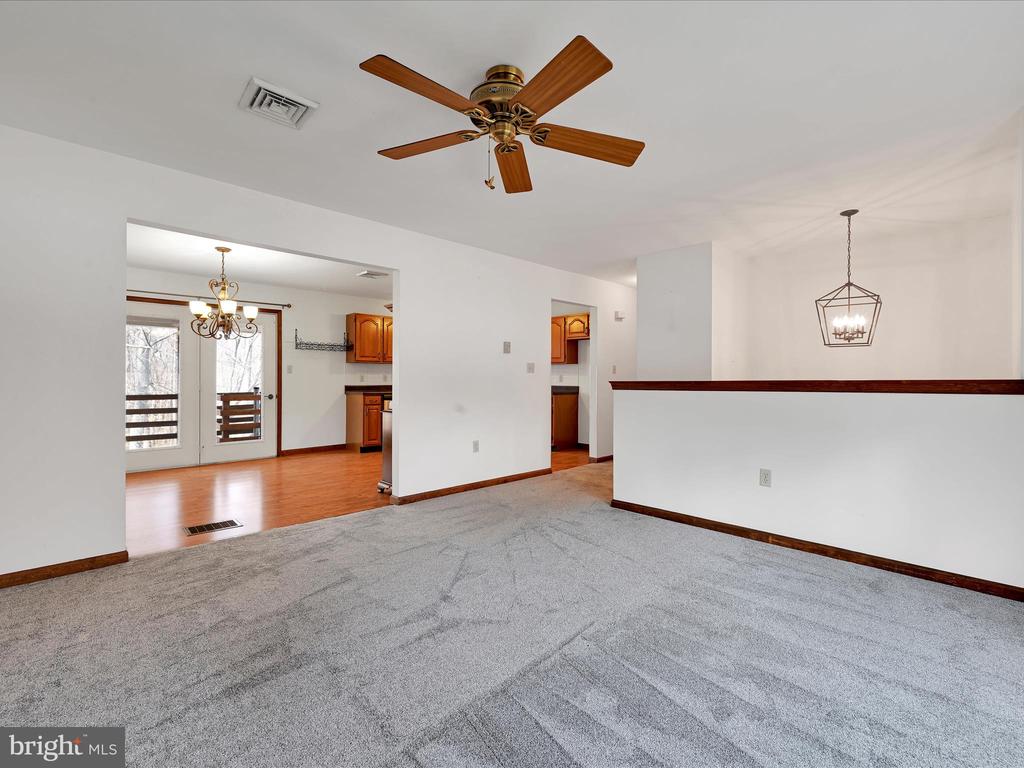 5 Woodland Dr