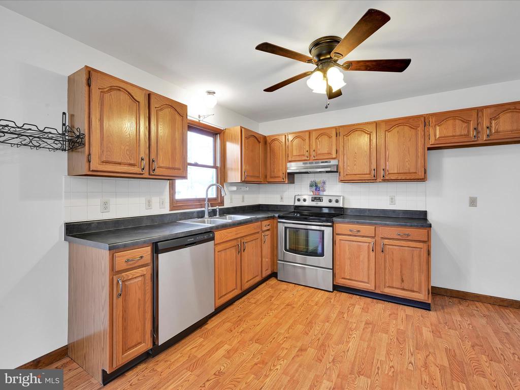 5 Woodland Dr