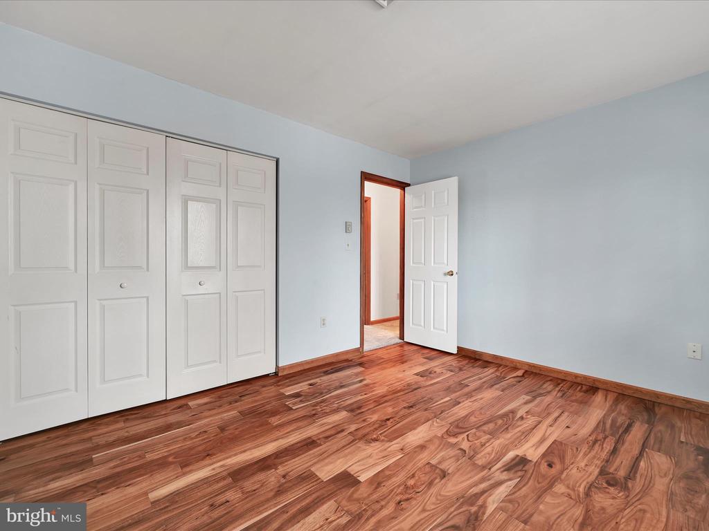 5 Woodland Dr
