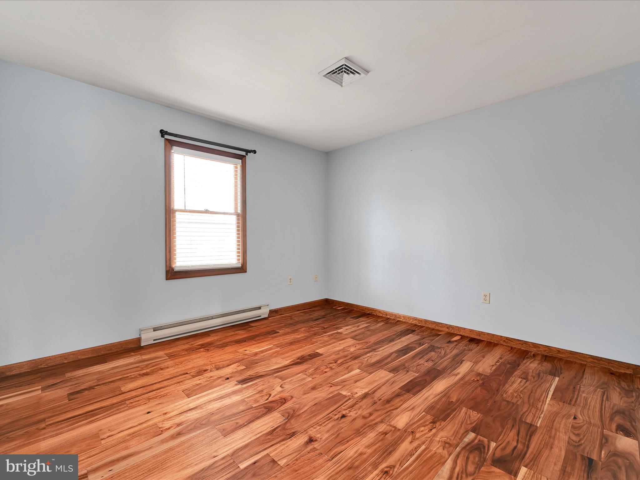 5 Woodland Dr