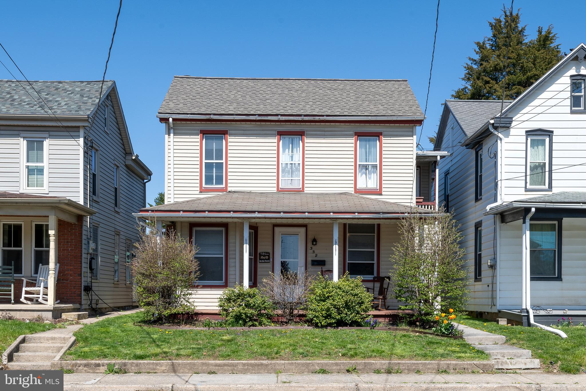 332 W High St