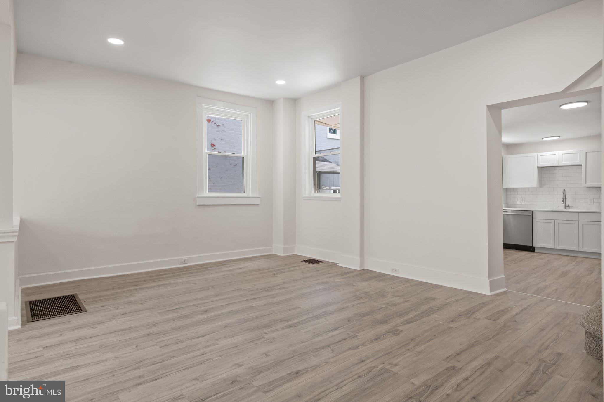 541 High St