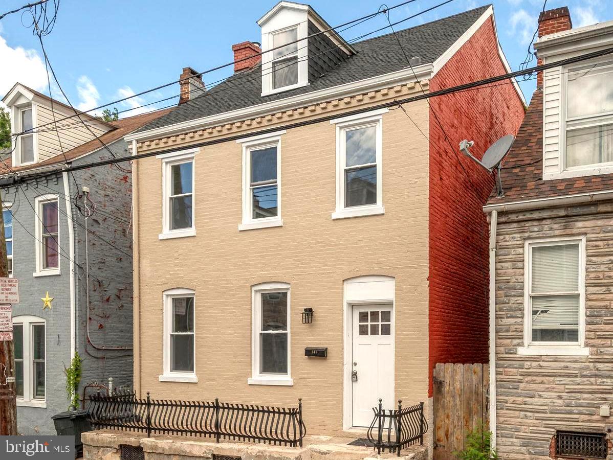 541 High St