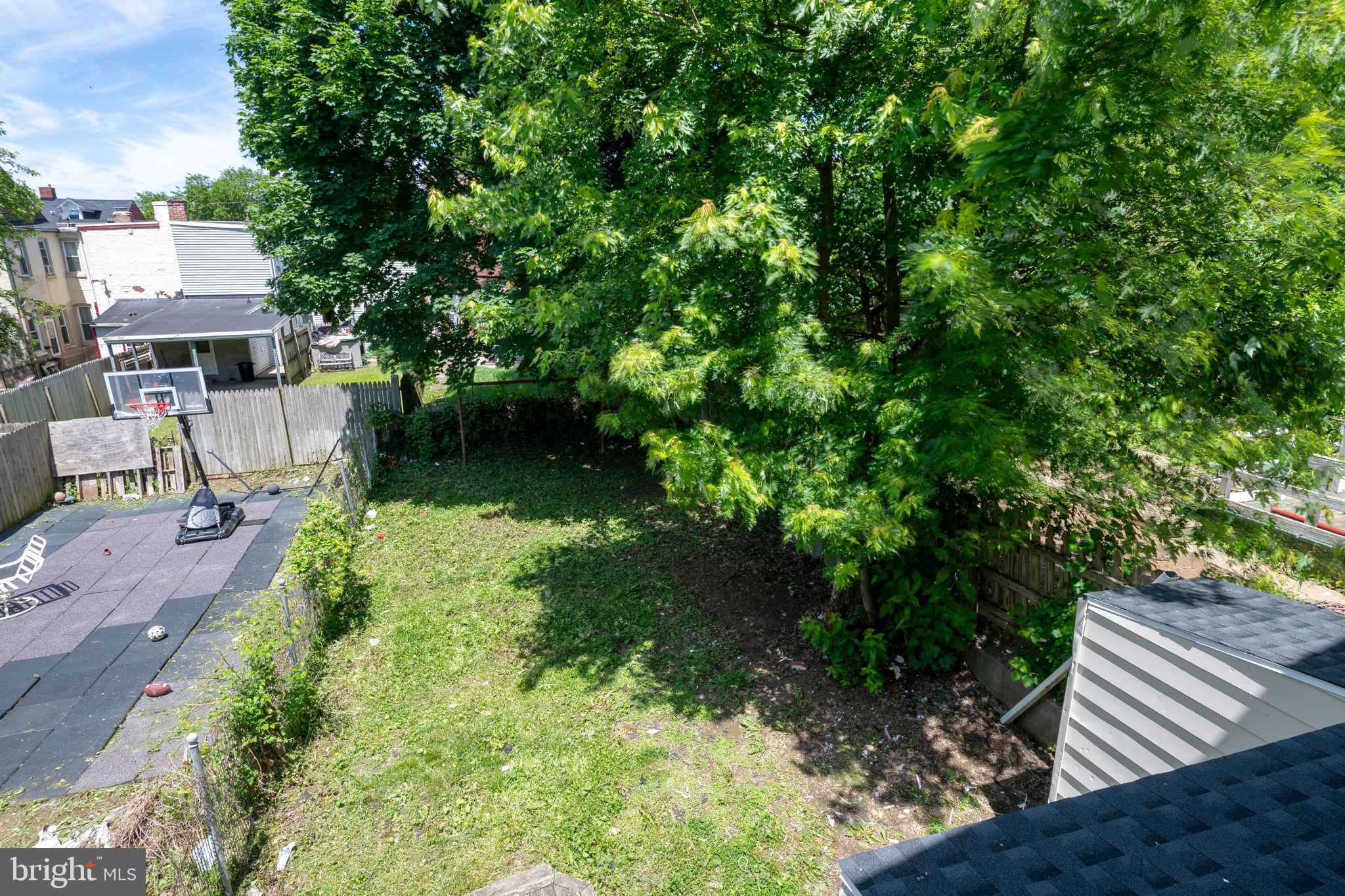 541 High St