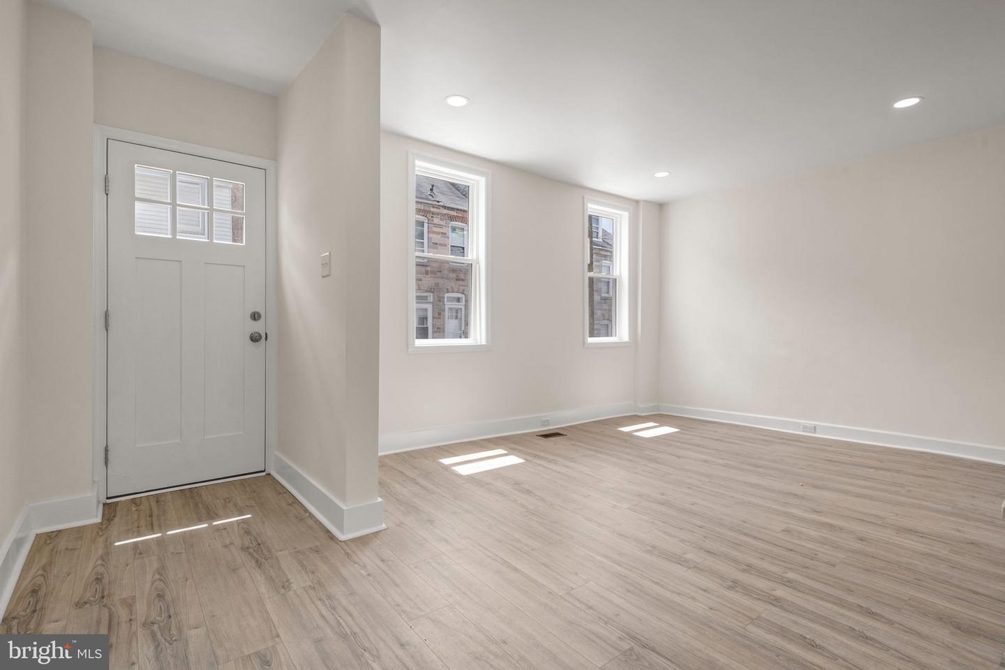 541 High St