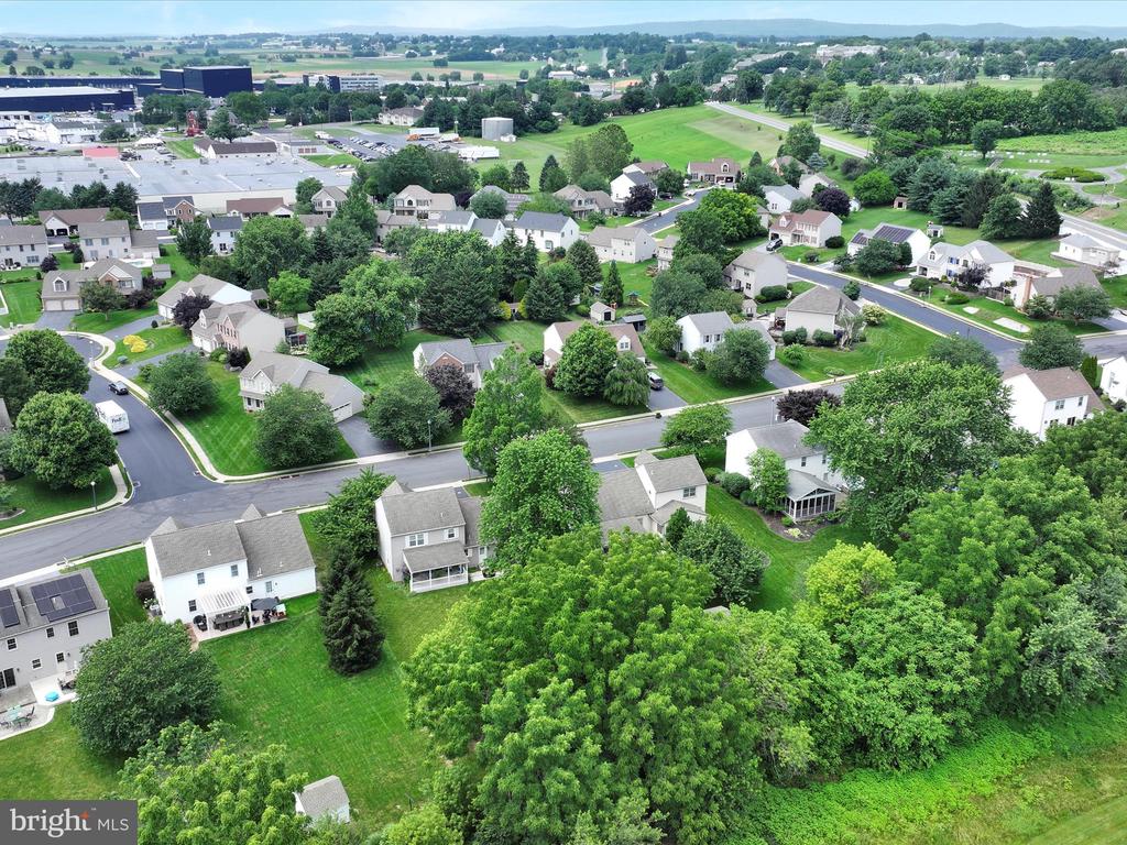 138 Laurie Ln
