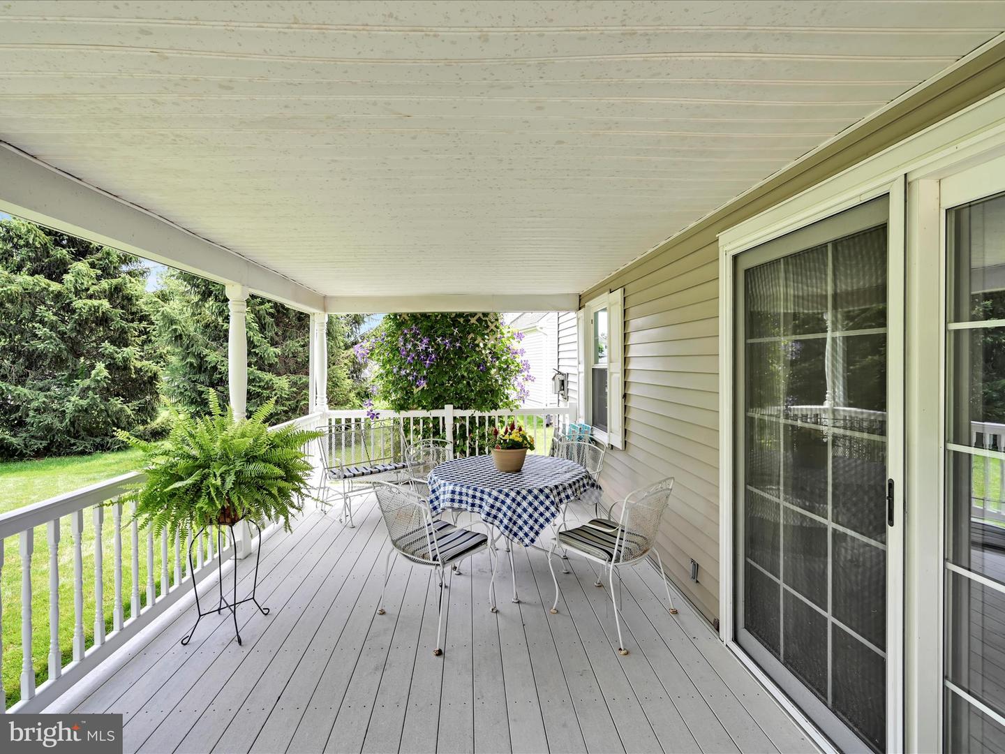138 Laurie Ln