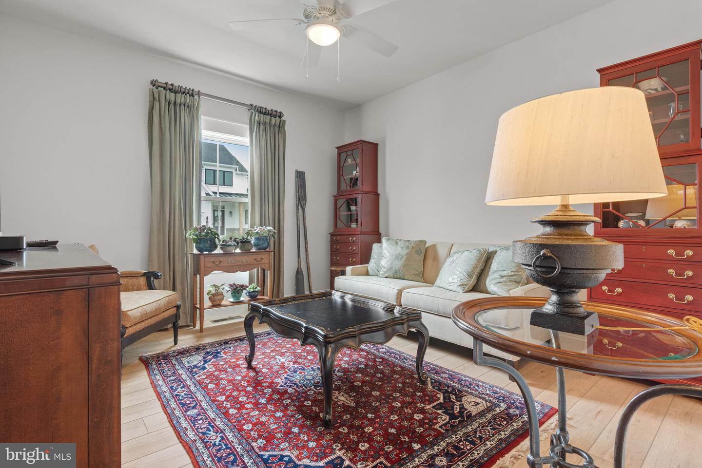 1806 Emerald Way