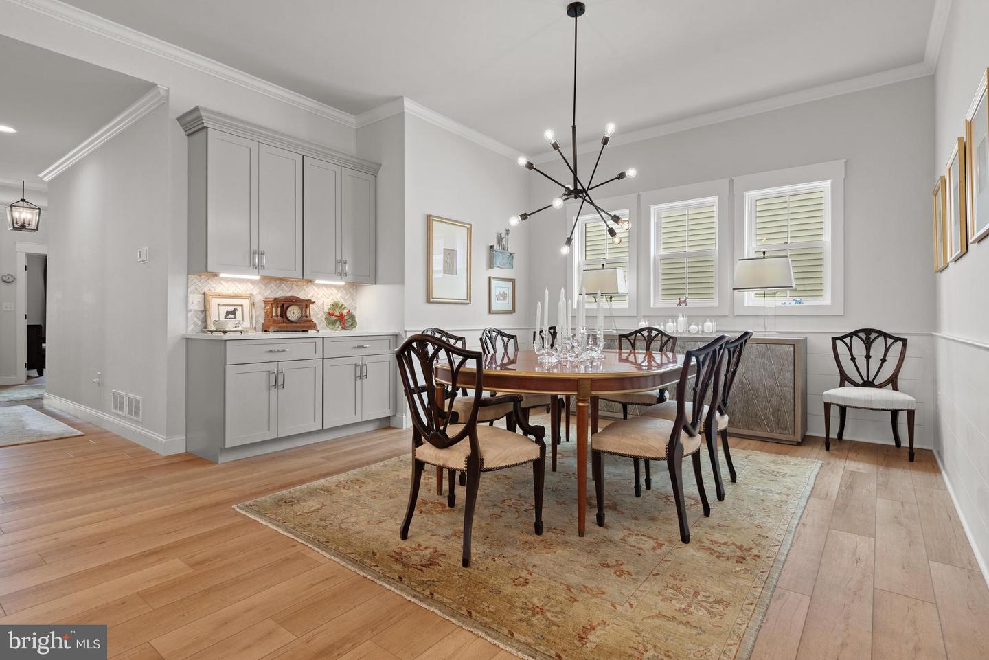 1806 Emerald Way