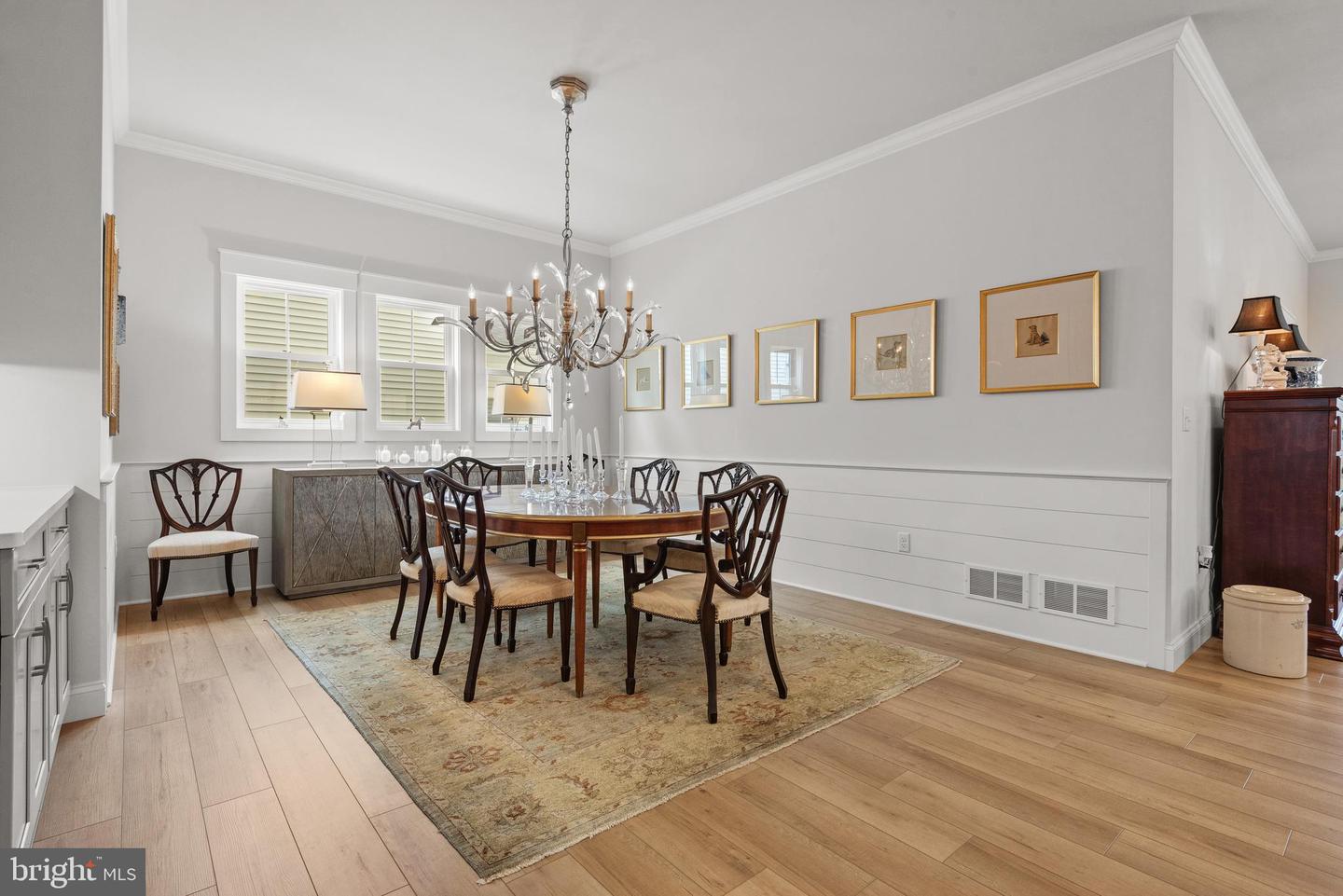 1806 Emerald Way