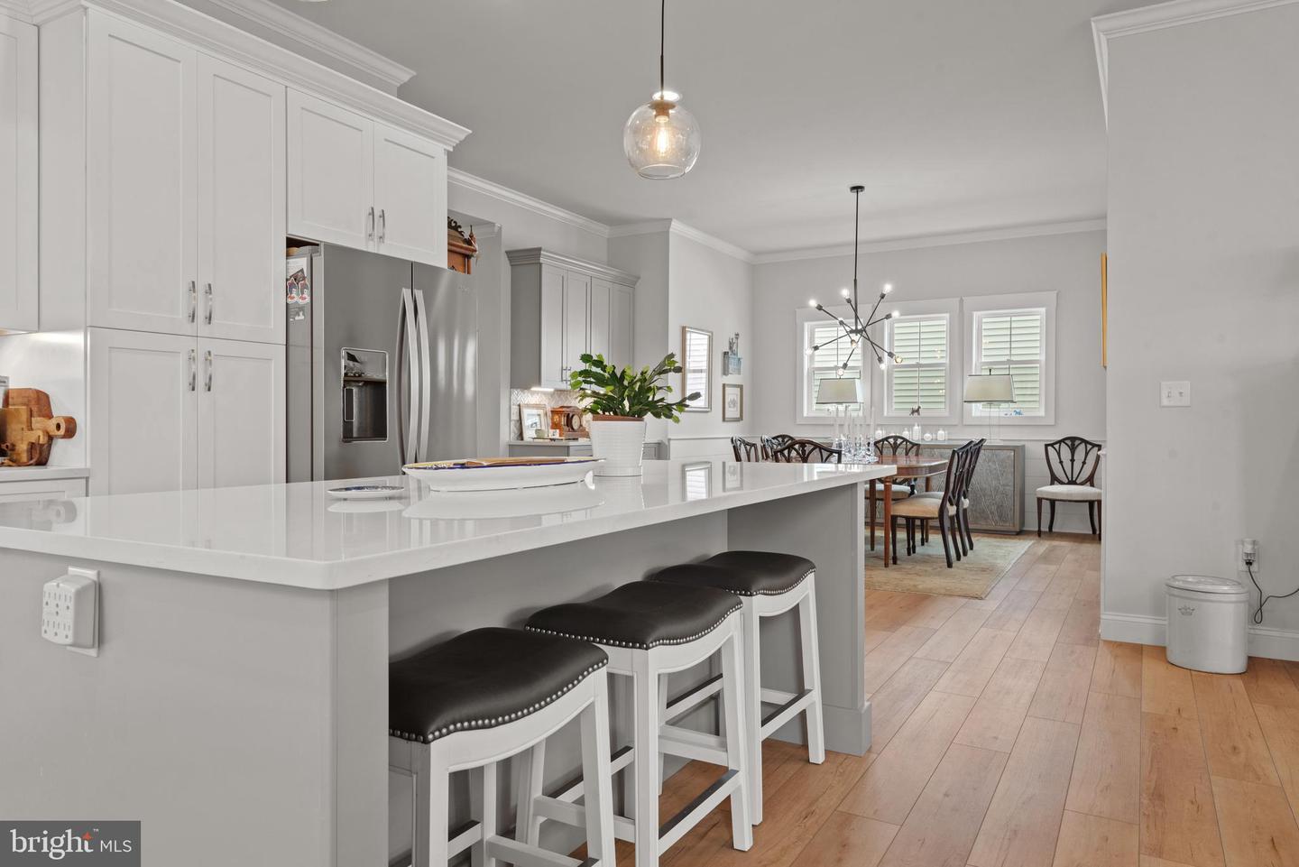 1806 Emerald Way