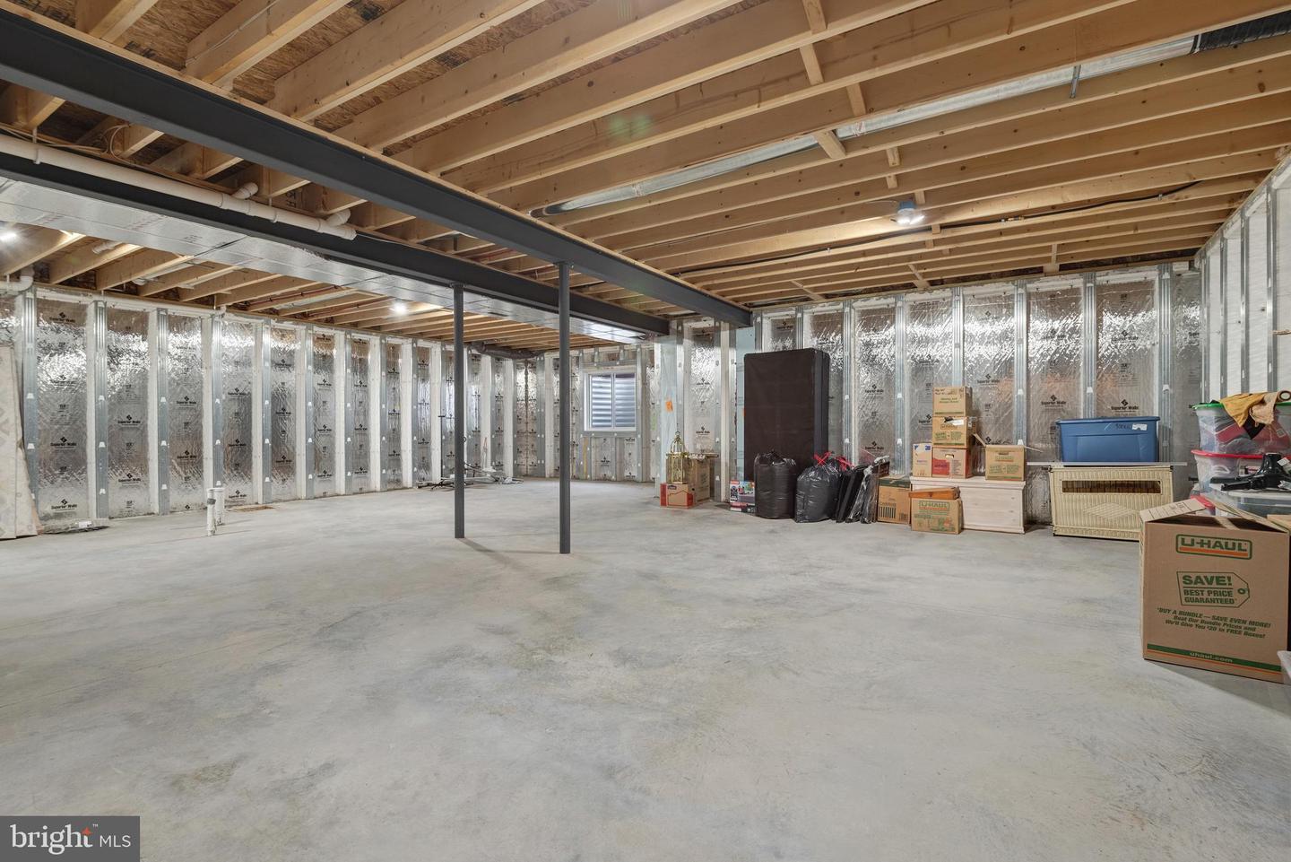 1806 Emerald Way