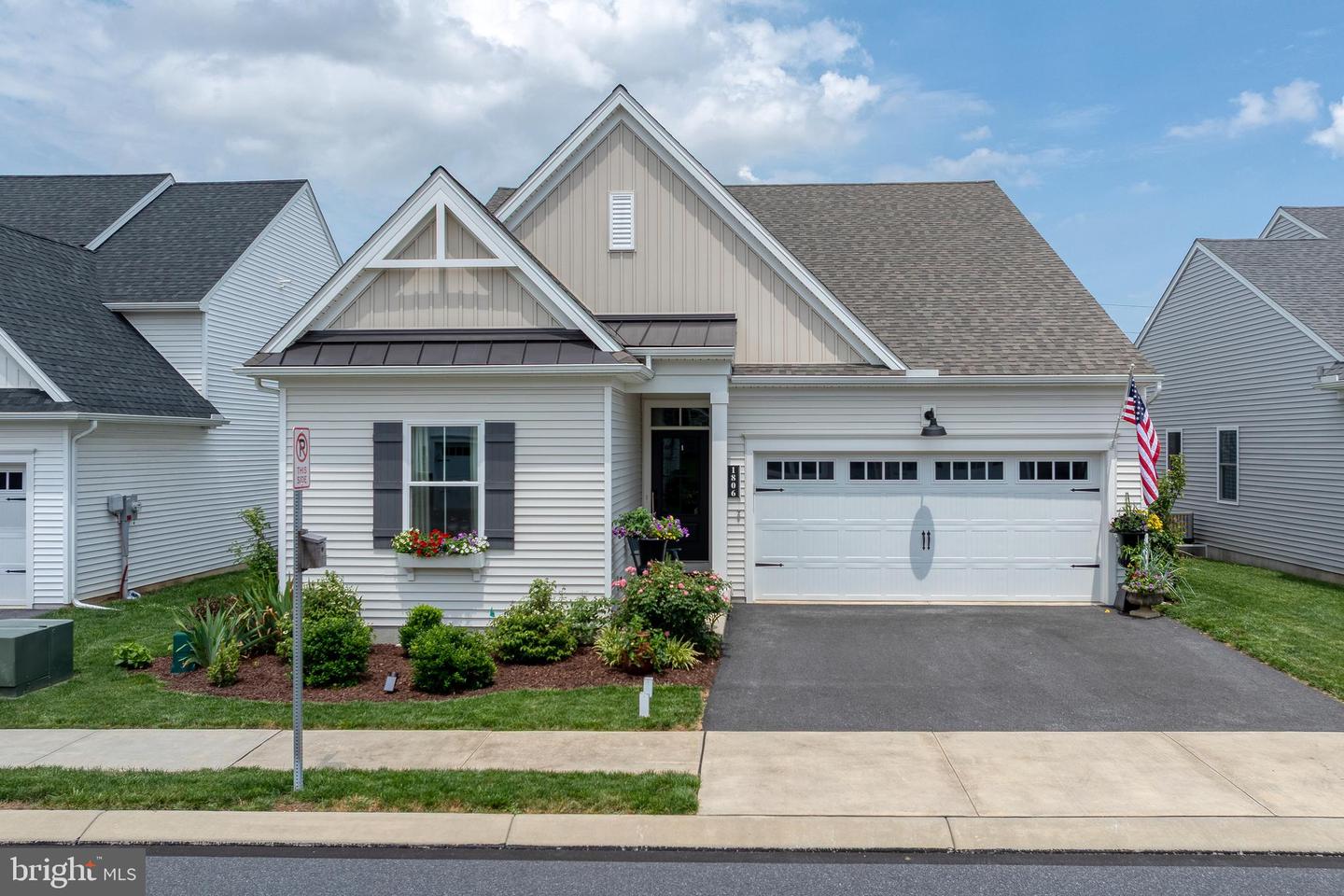 1806 Emerald Way