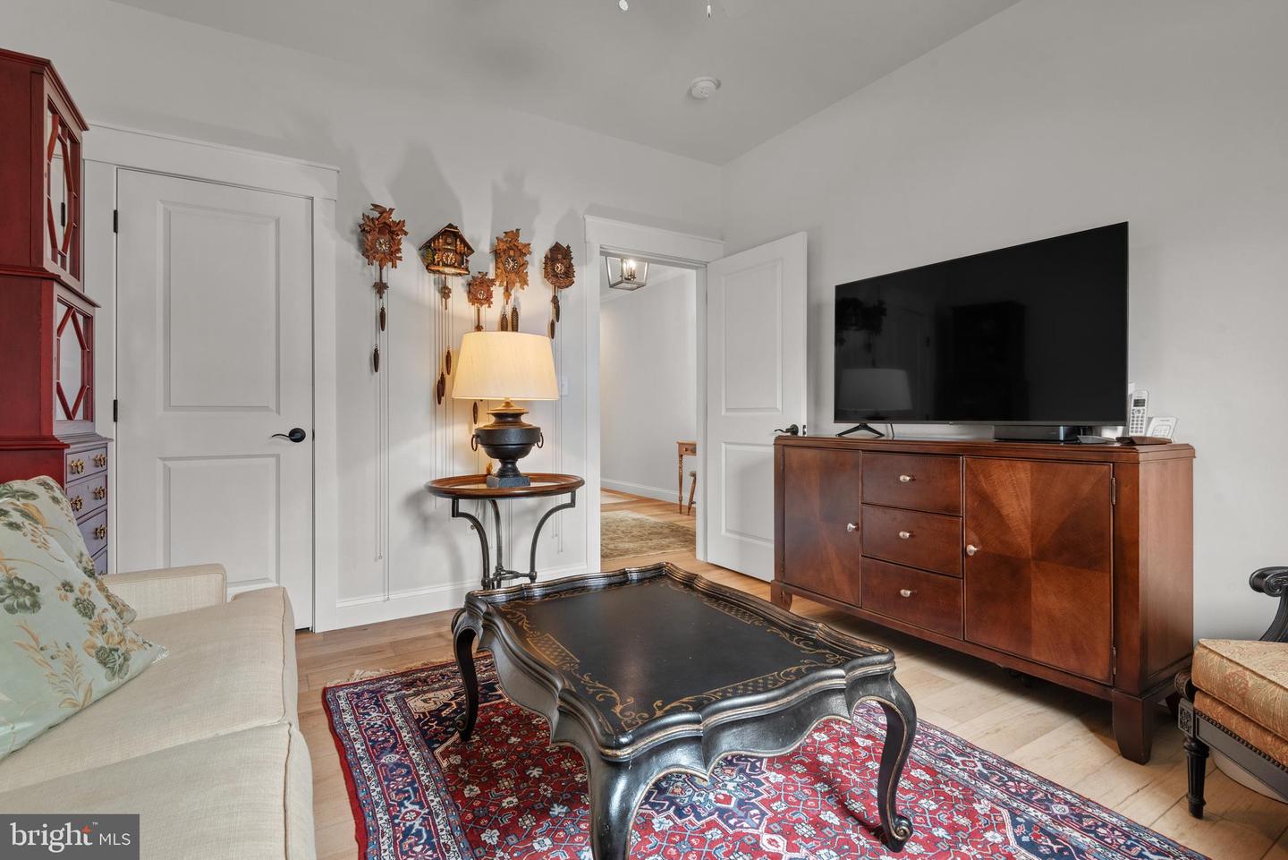 1806 Emerald Way