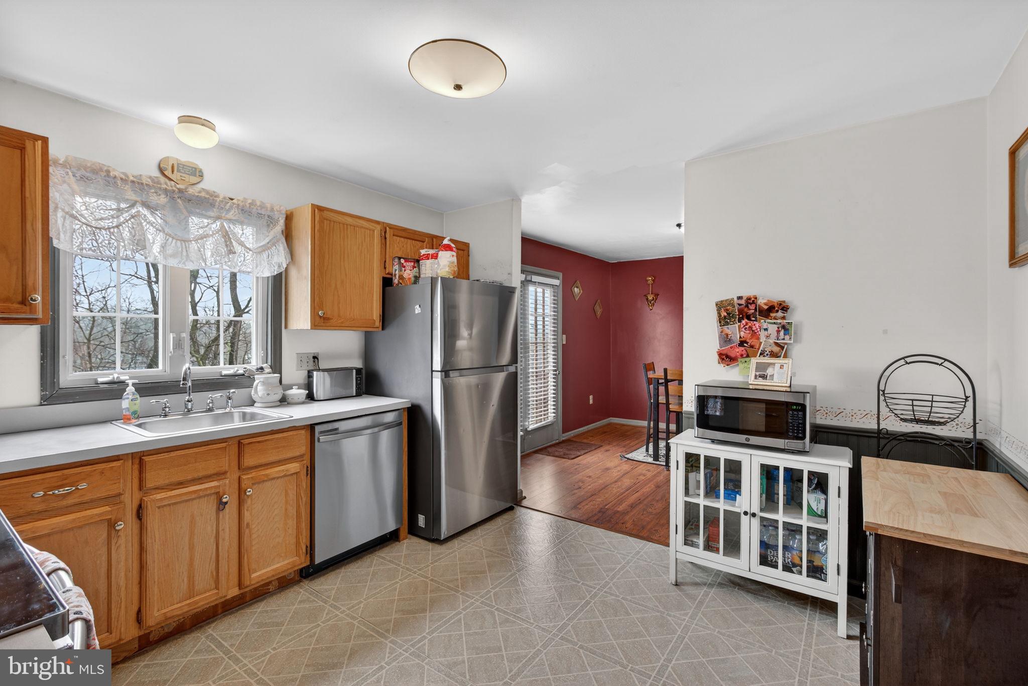 10 COLD STREAM DRIVE