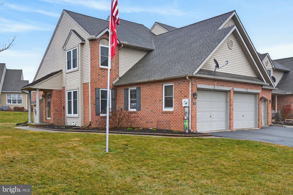 24 SPRING HILL LANE