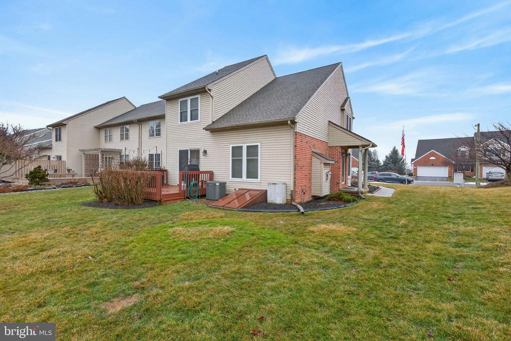 24 SPRING HILL LANE