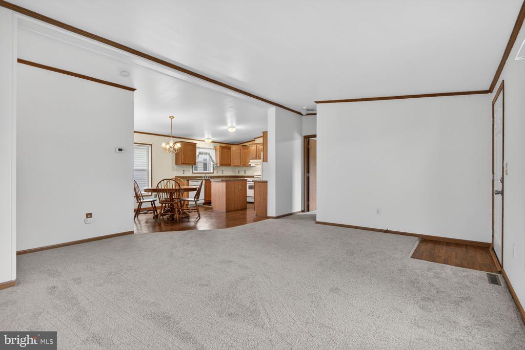 723 SHERRY LANE