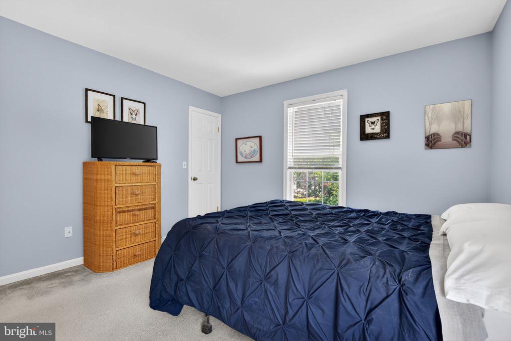 40 BATTENS CIRCLE