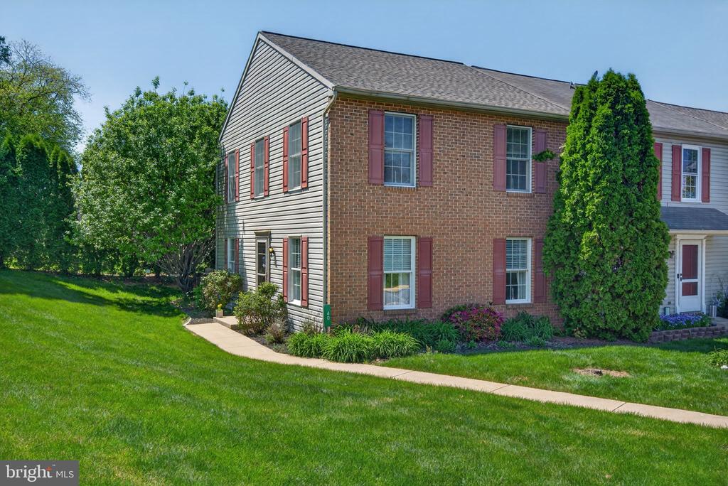 40 BATTENS CIRCLE