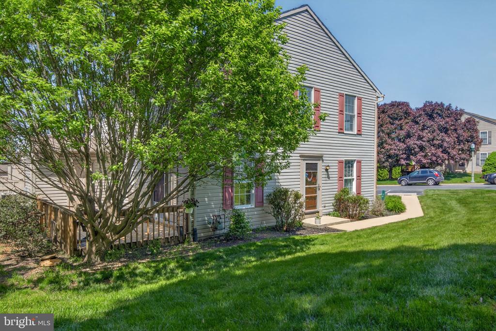 40 BATTENS CIRCLE