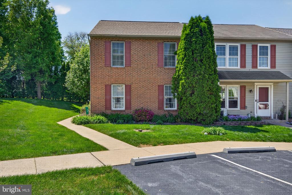 40 BATTENS CIRCLE