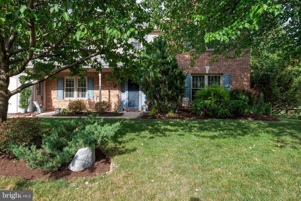 13 DIANE AVENUE