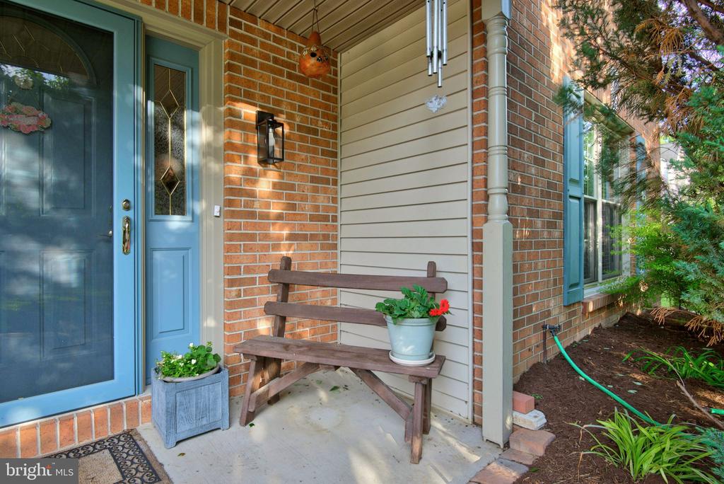 13 DIANE AVENUE
