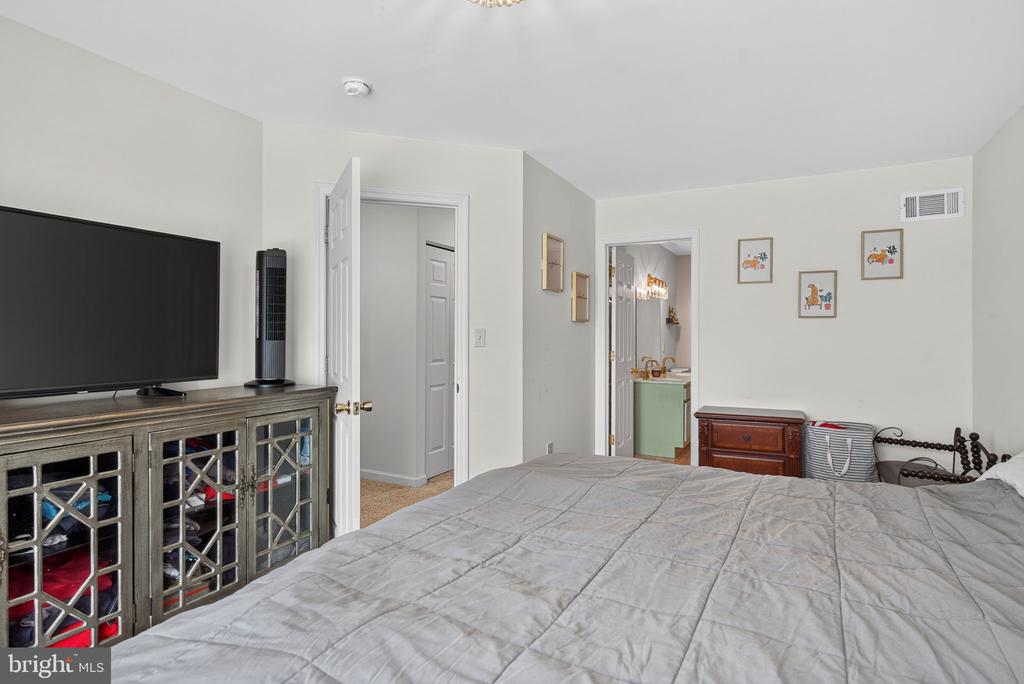 34 HERON DRIVE