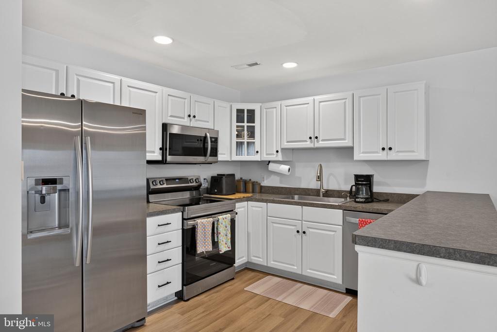 34 HERON DRIVE