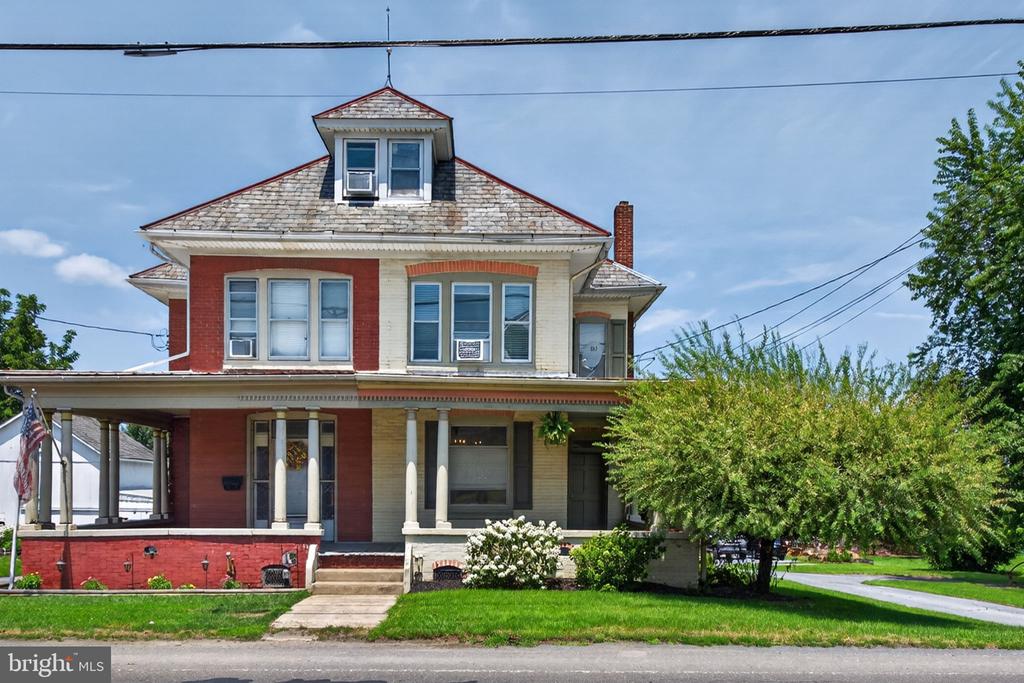 201 W MAIN STREET