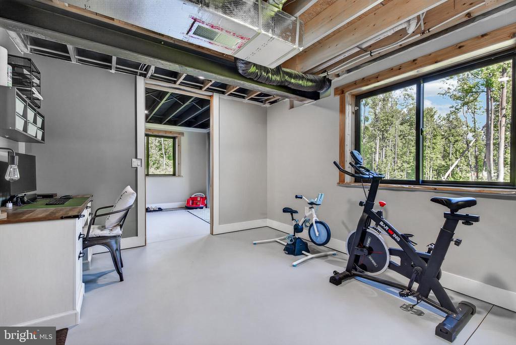 1455 LAUREL DRIVE