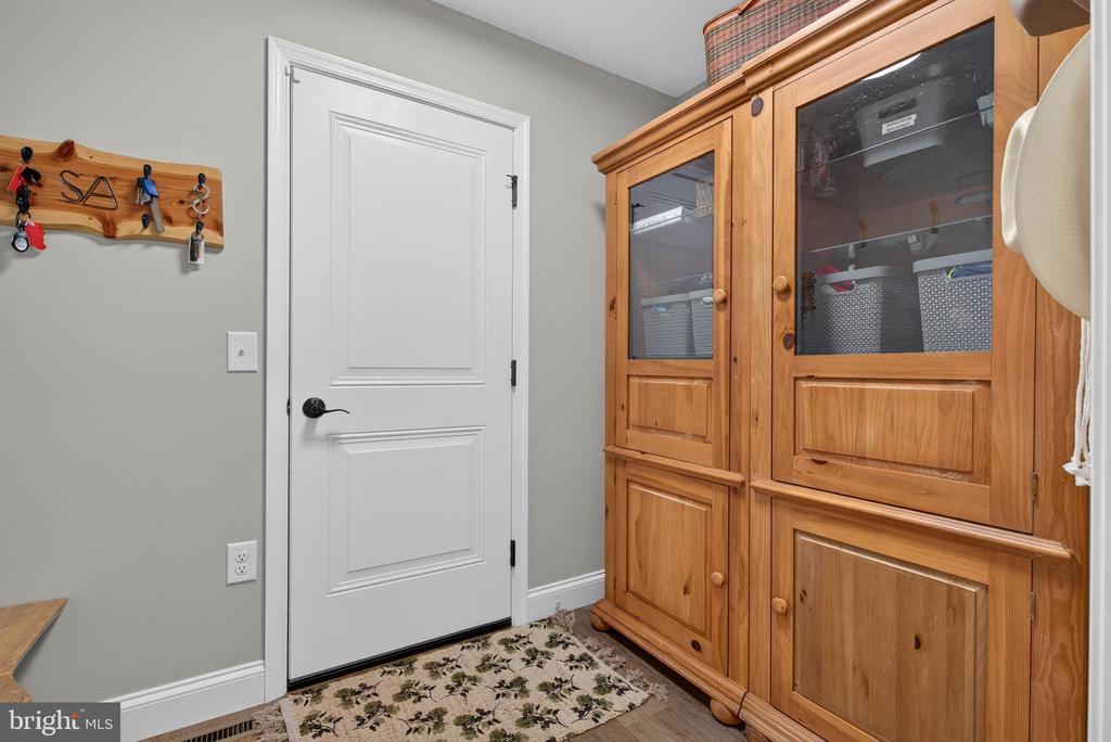 1455 LAUREL DRIVE