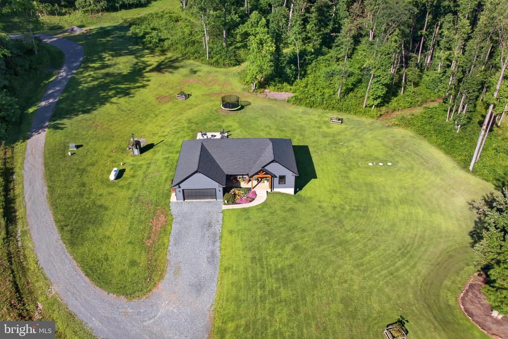 1455 LAUREL DRIVE