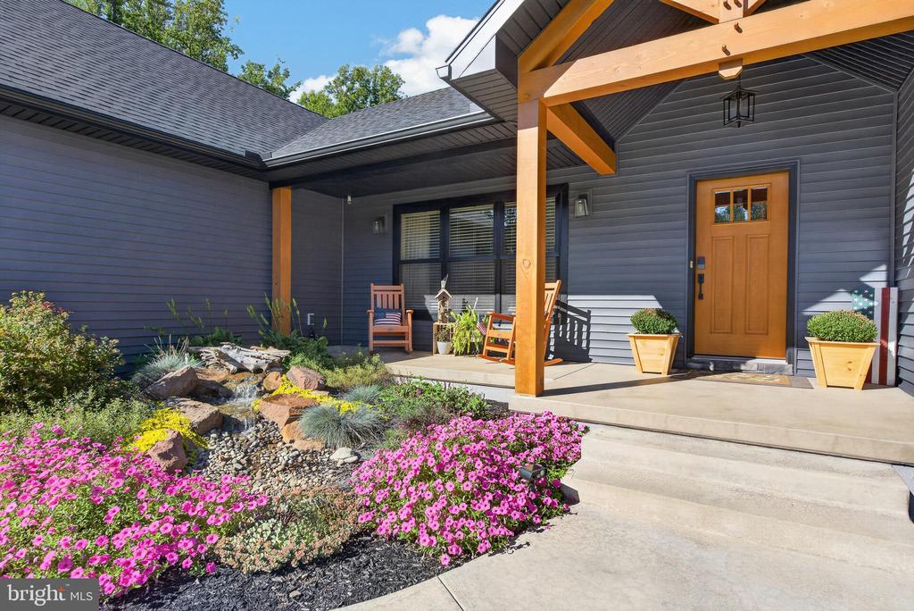 1455 LAUREL DRIVE