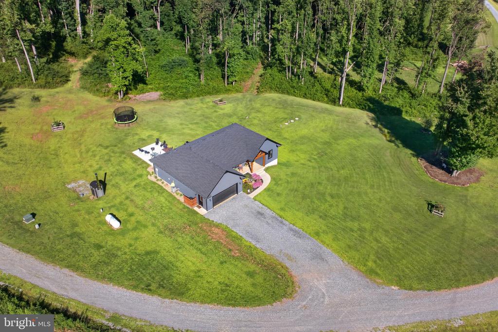 1455 LAUREL DRIVE