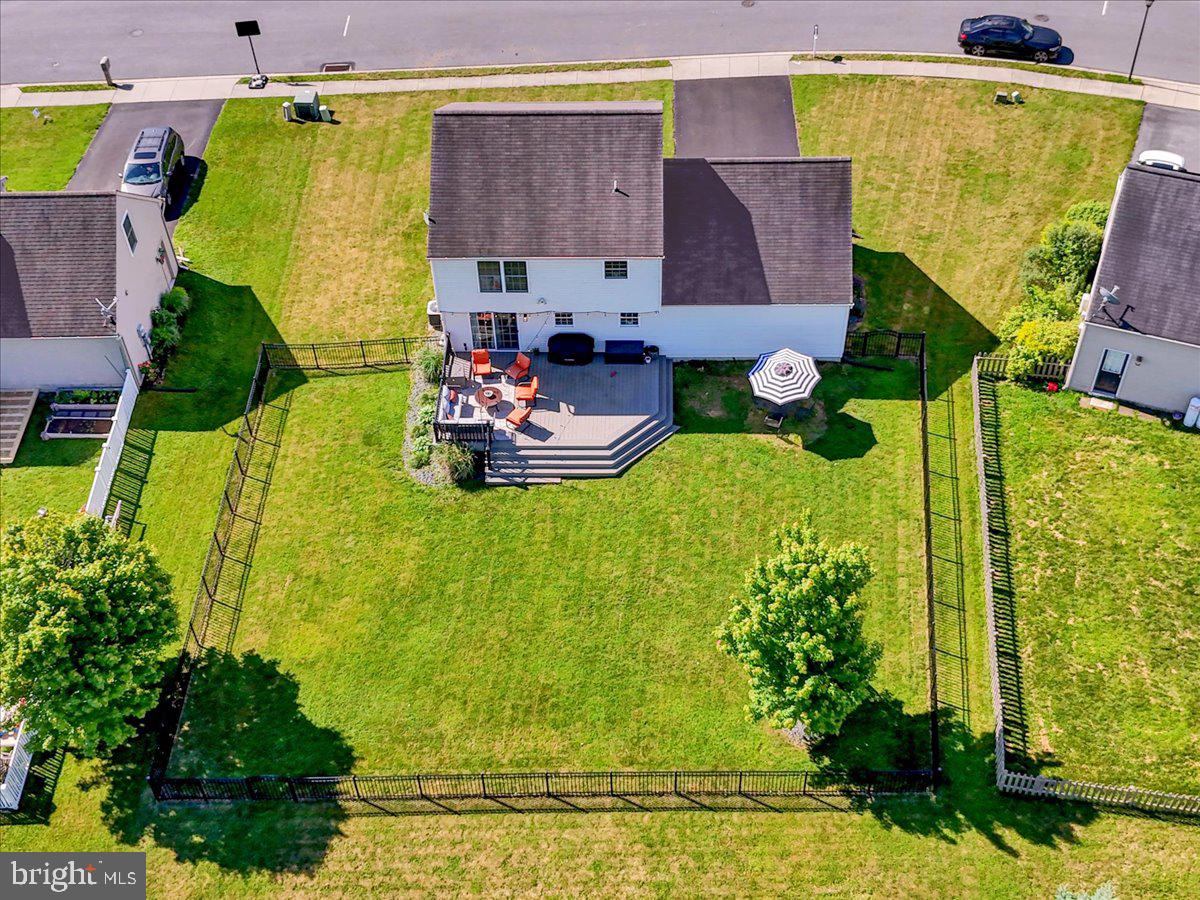 5 Willowcreek Ave