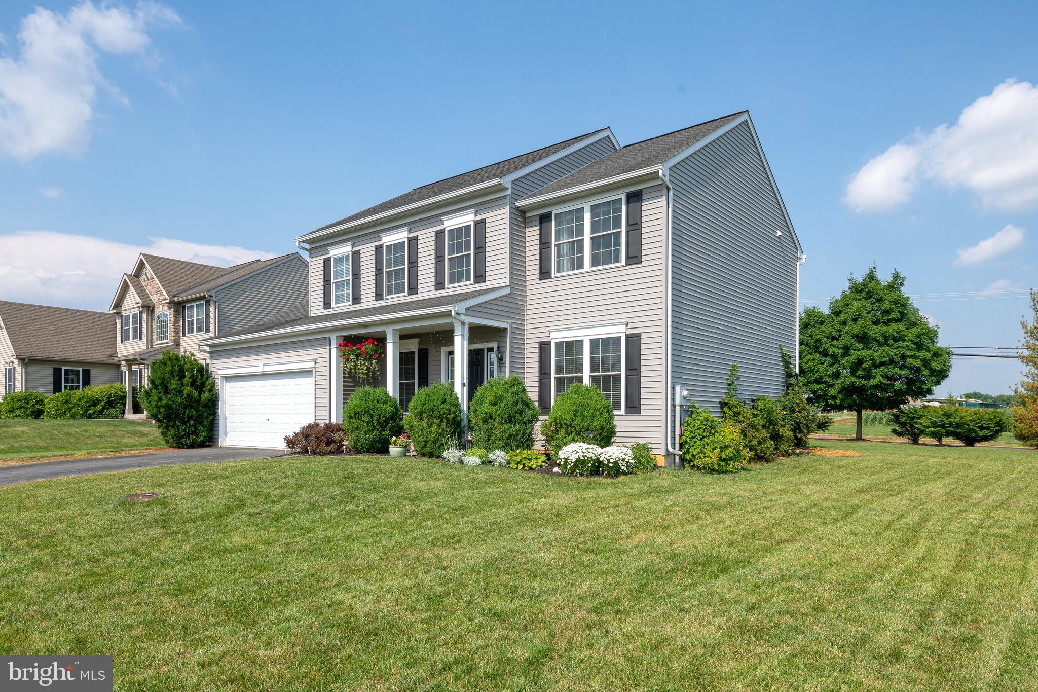 416 Sweetwater Dr
