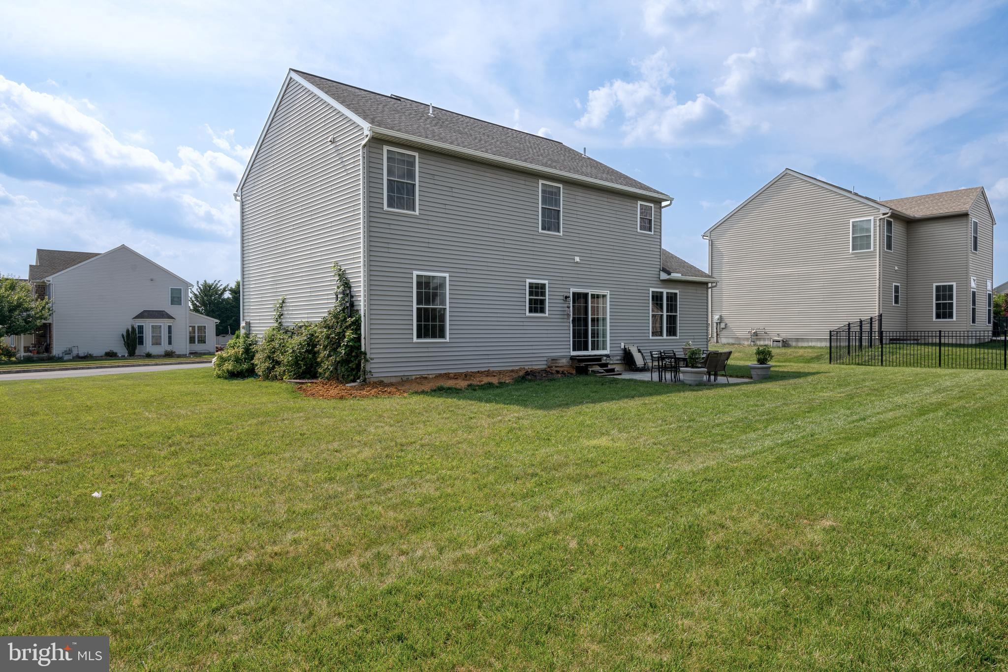416 Sweetwater Dr