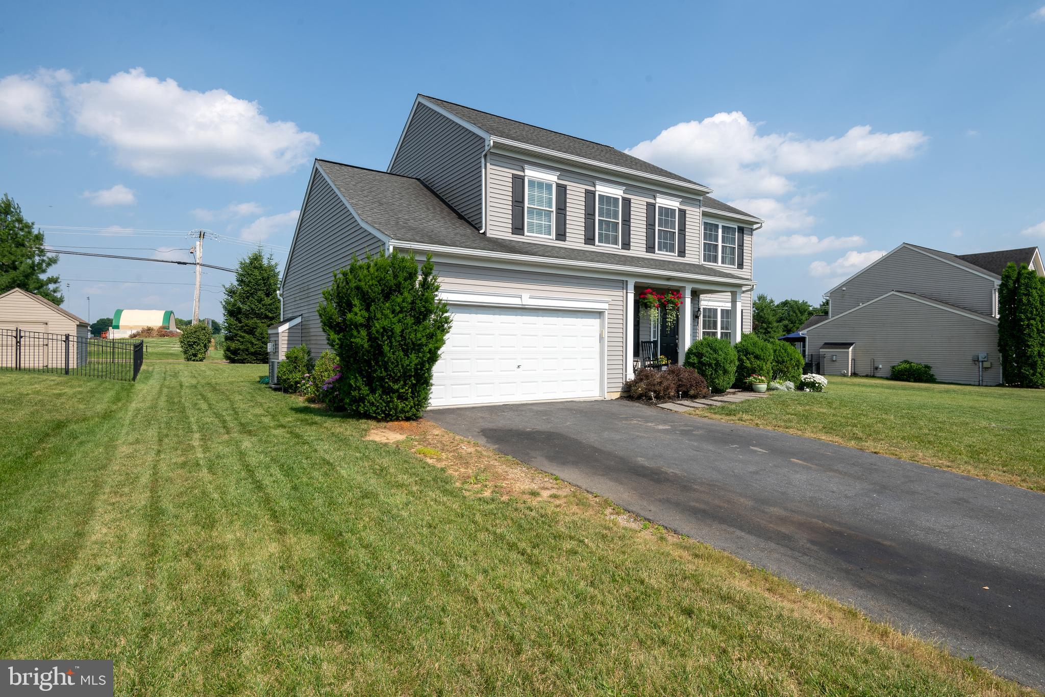 416 Sweetwater Dr