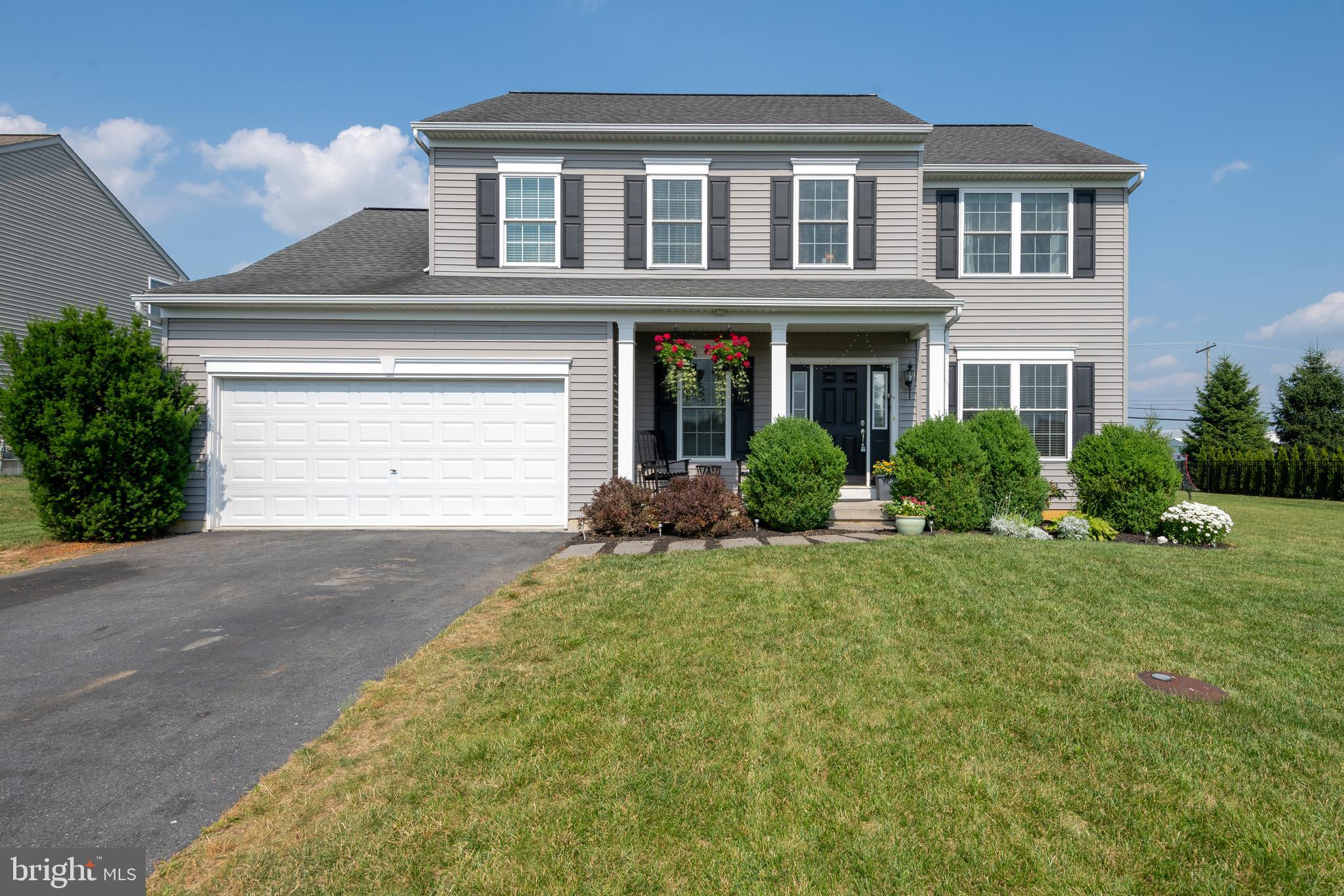 416 Sweetwater Dr