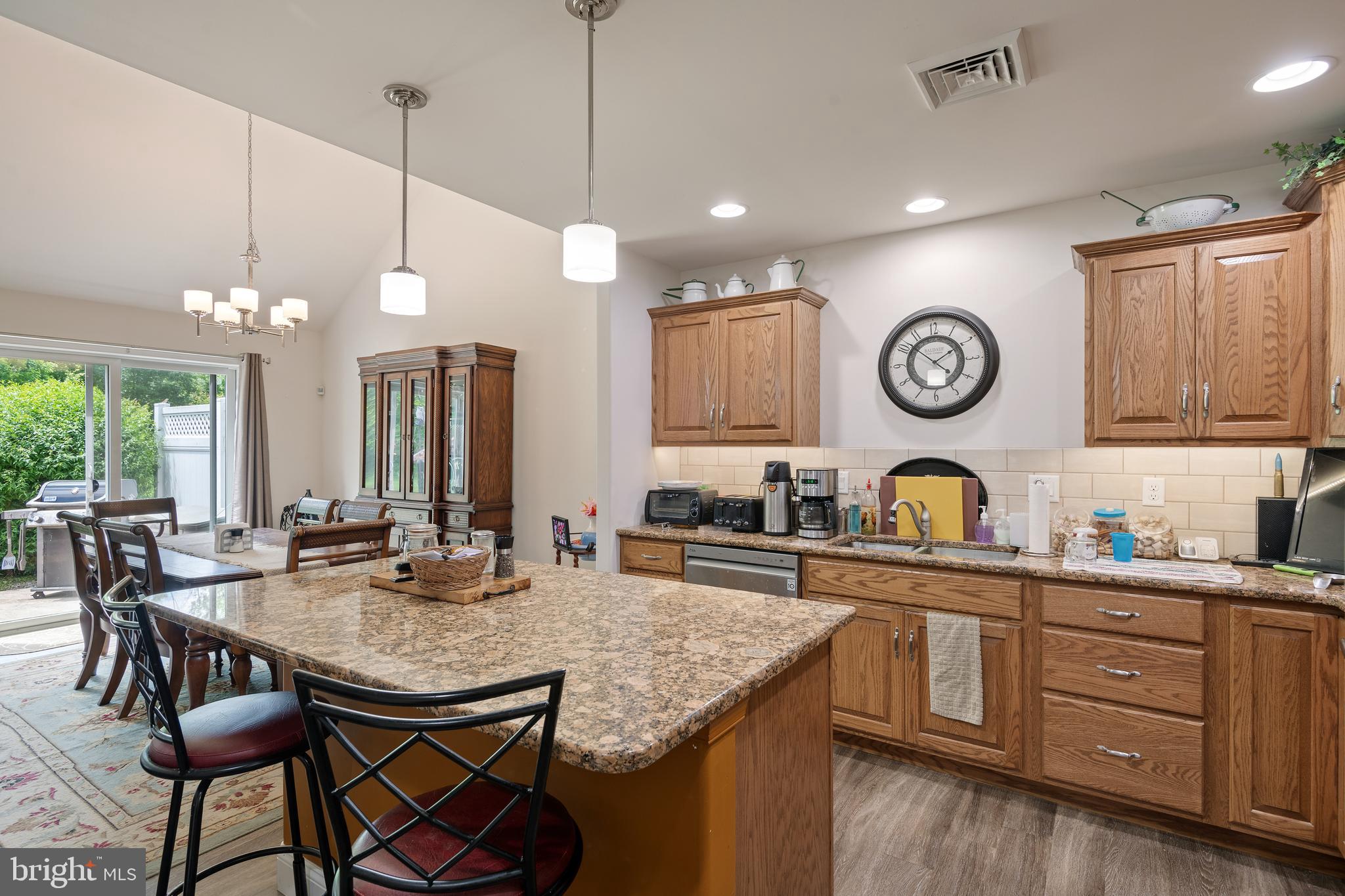 1128 Alden Way