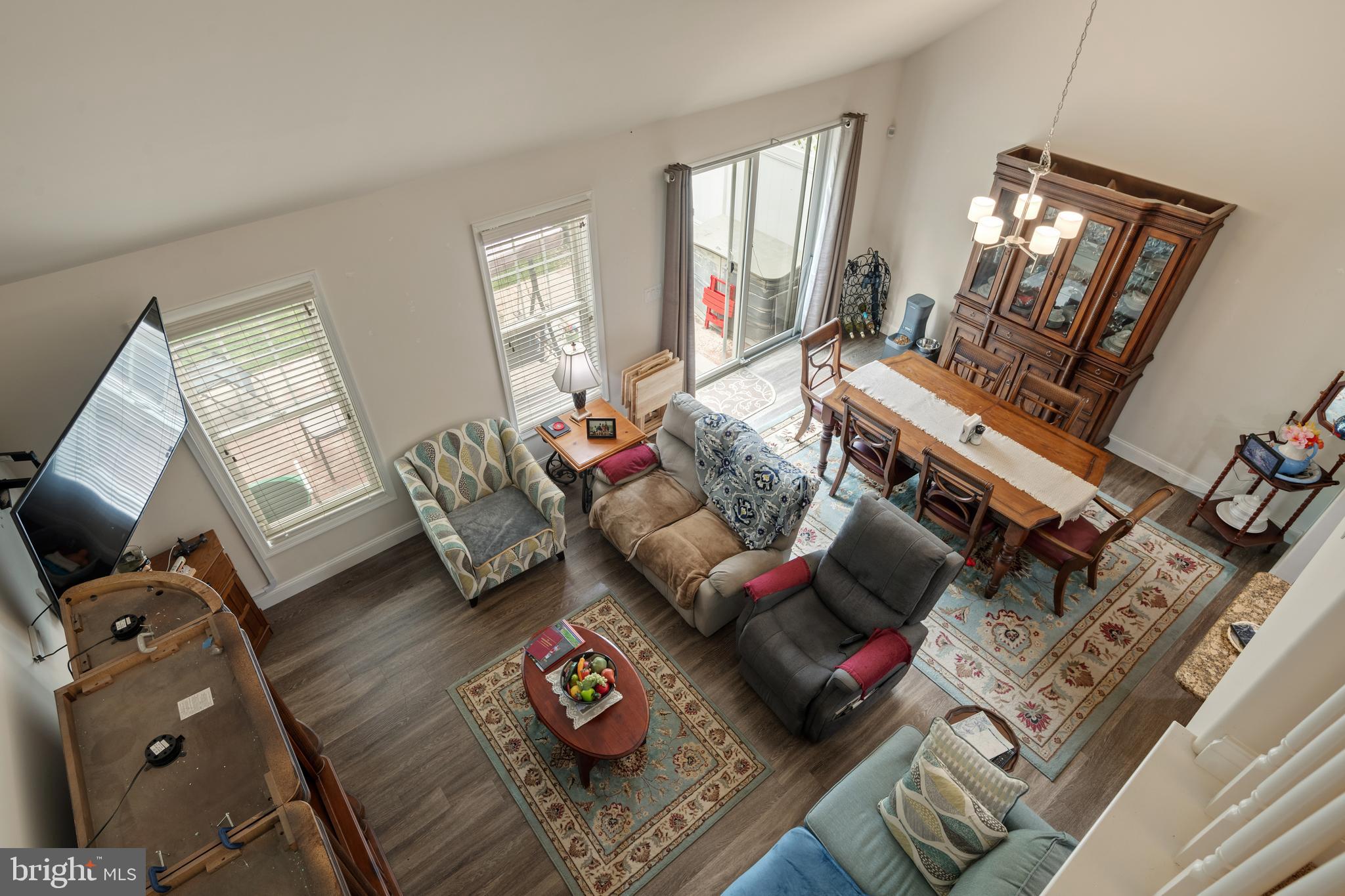 1128 Alden Way