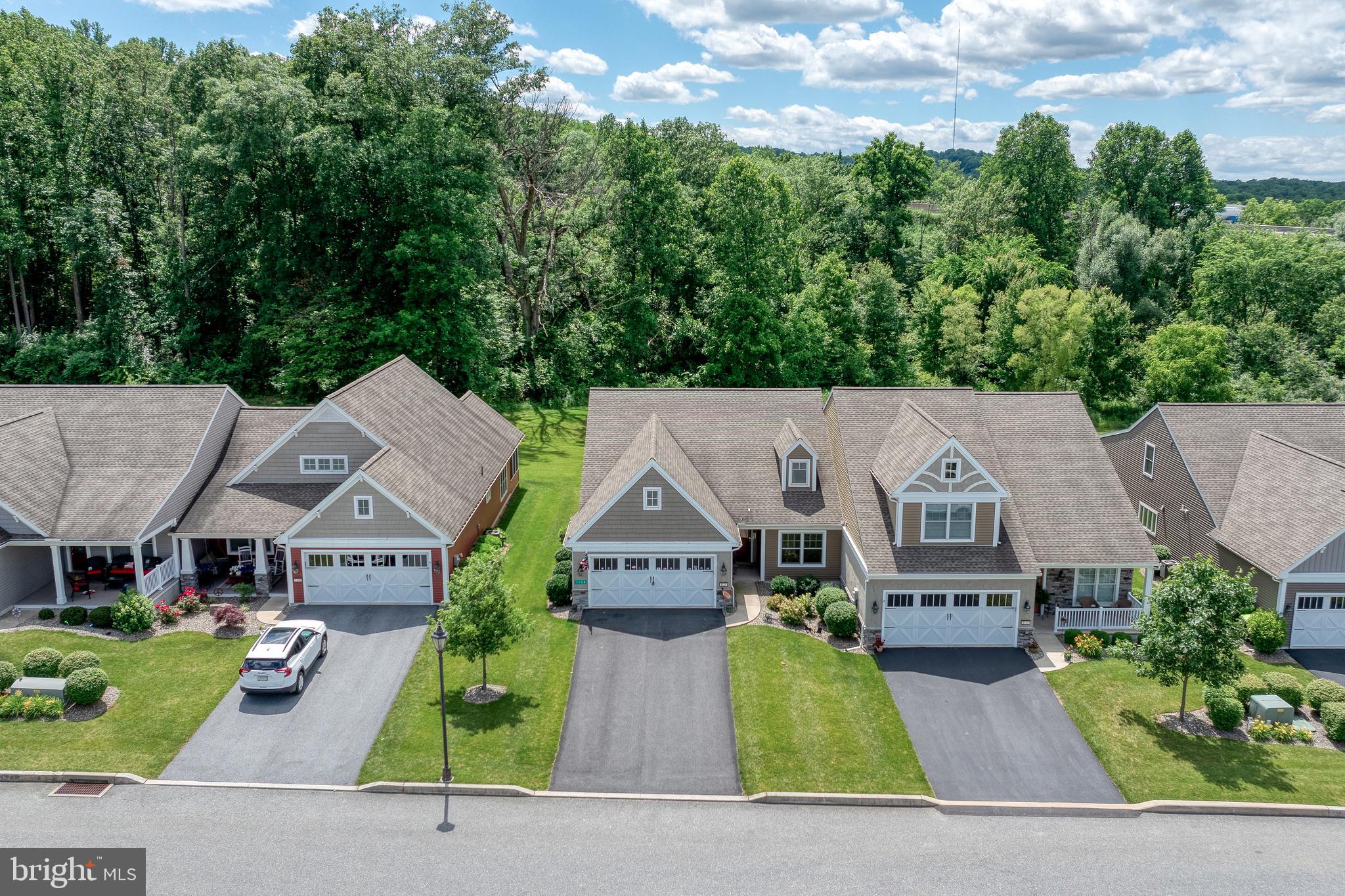 1128 Alden Way